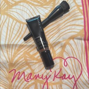 Mary Kay CC Cream (VERY DEEP) with Brush